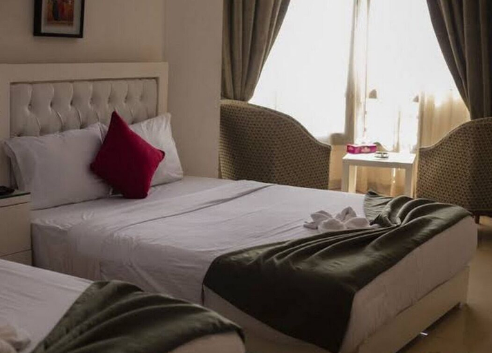 Bedroom 3, Royal city hotel, 'Abdin