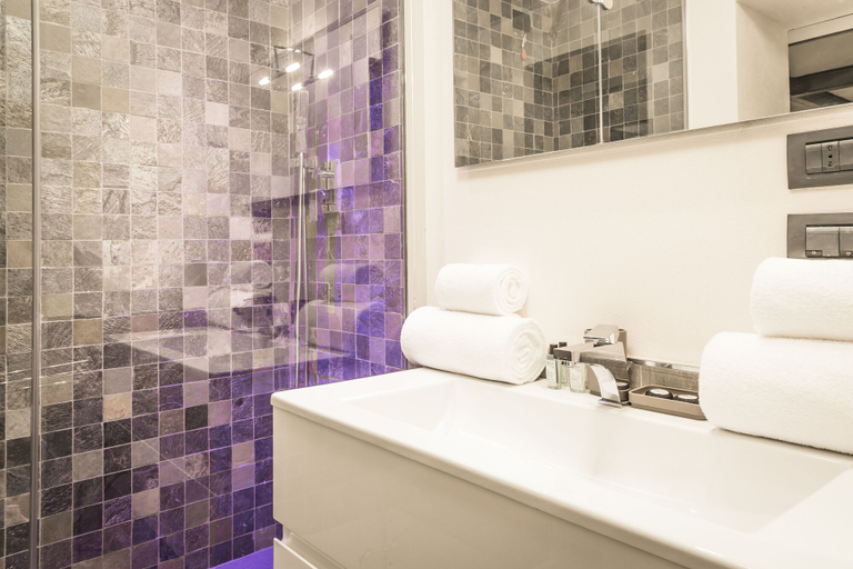 Bathroom 4, Brera Apartments in San Marco, Milano