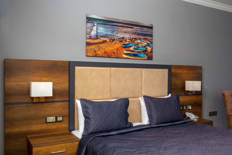 Bedroom 3, Mc Palace Hotel