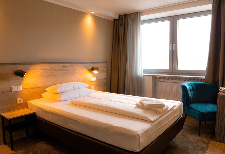 Bedroom 3, HotelSportforum, Rostock