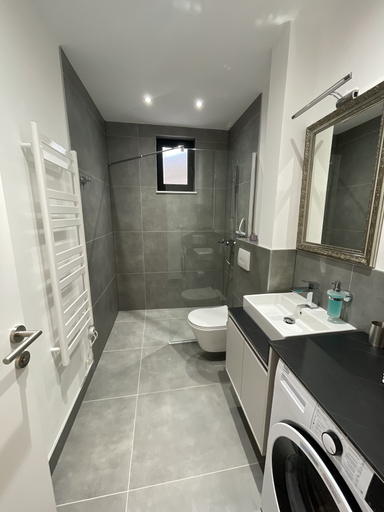 Bathroom 4, Solaris Apartments, Herzegovina-Neretva