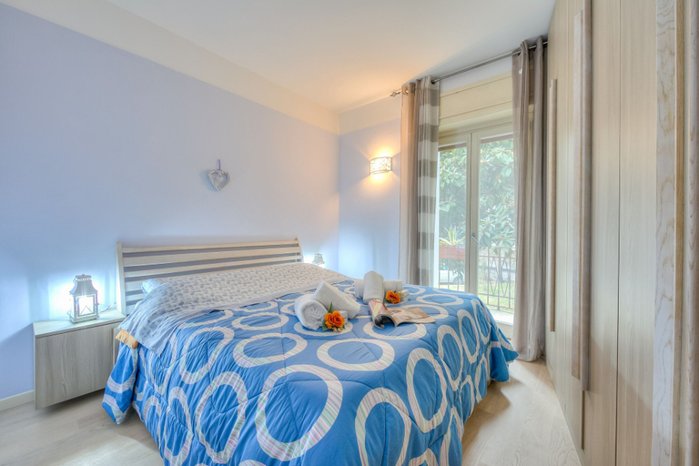 Room 5, Barbarano House - Near Beach, Brescia