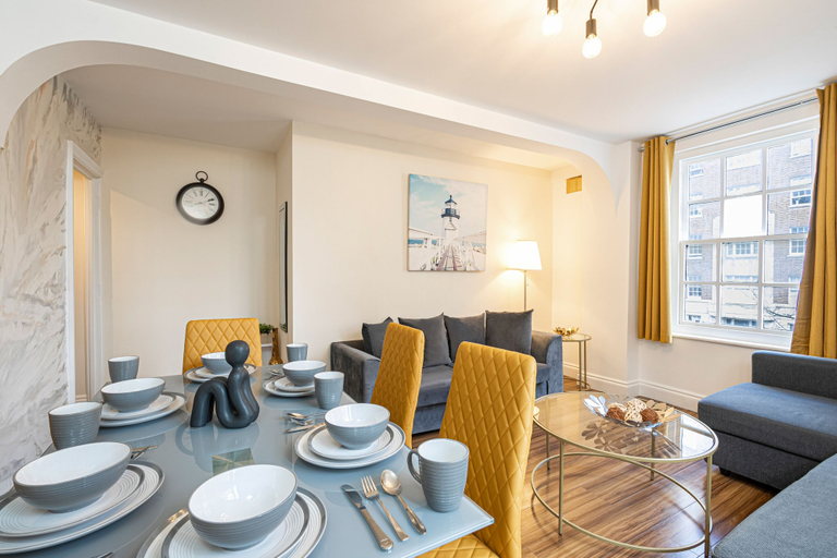 Others 3, Nice 3 Bedrooms Apartment Near Hyde Park & Oxford St, London
