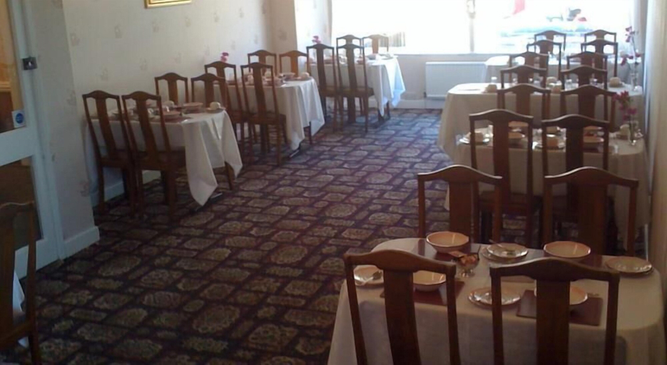 Food & Drinks 5, The Albert Hotel Near Winter Gardens, Blackpool