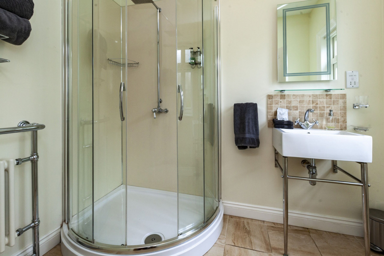 Bathroom 5, The Agent's House Bed and Breakfast, Herefordshire