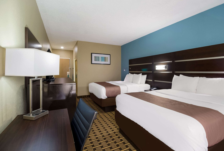 Bedroom 3, Quality Inn Houston East I-10, Houston