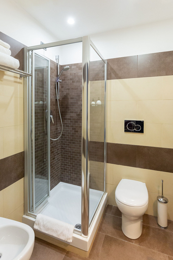 Bathroom 5, Suitinn19, Rome
