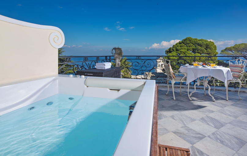 Sport & Beauty 2, Luxury Villa Excelsior Parco, Napoli