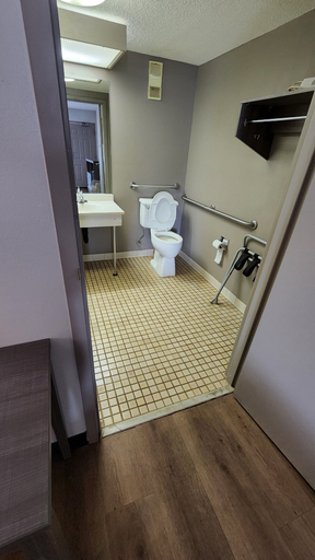 Bathroom 4, Red Roof Inn Perry, Houston