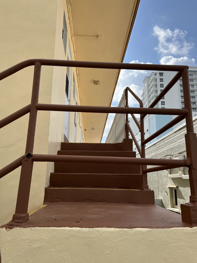 Others 5, Expo Motel, Broward