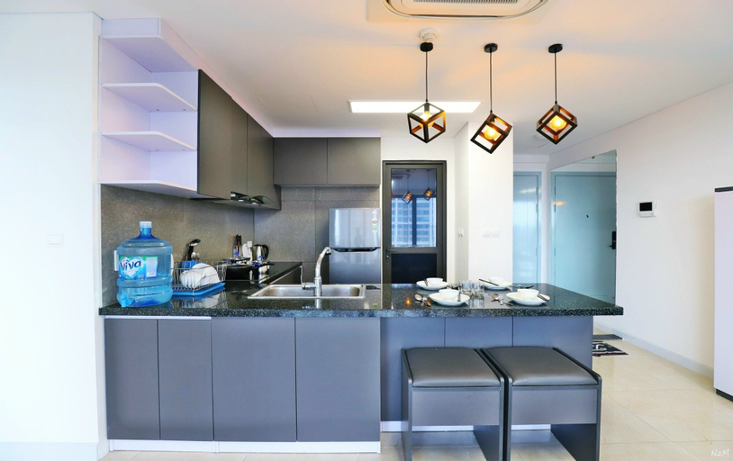 Dining Room 4