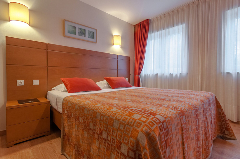 Bedroom 3, Hotel Berne, Manteigas