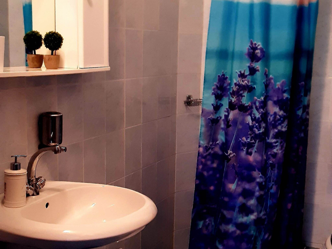 Bathroom 3, Apartments Cumbelic, Mljet
