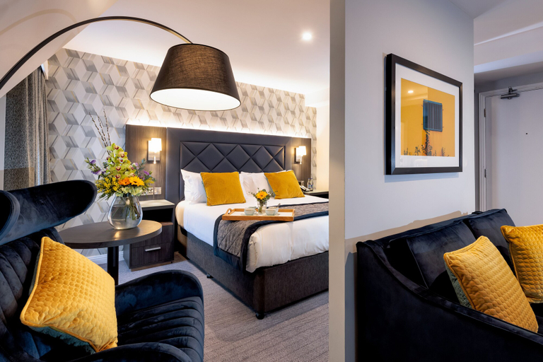 Bedroom 5, Camden Court Hotel, Dublin