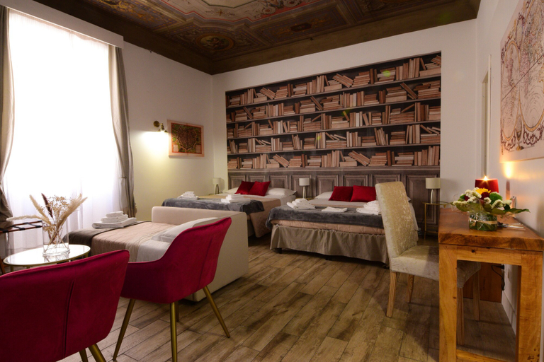 Bedroom 5, Spagna Ave, Rome