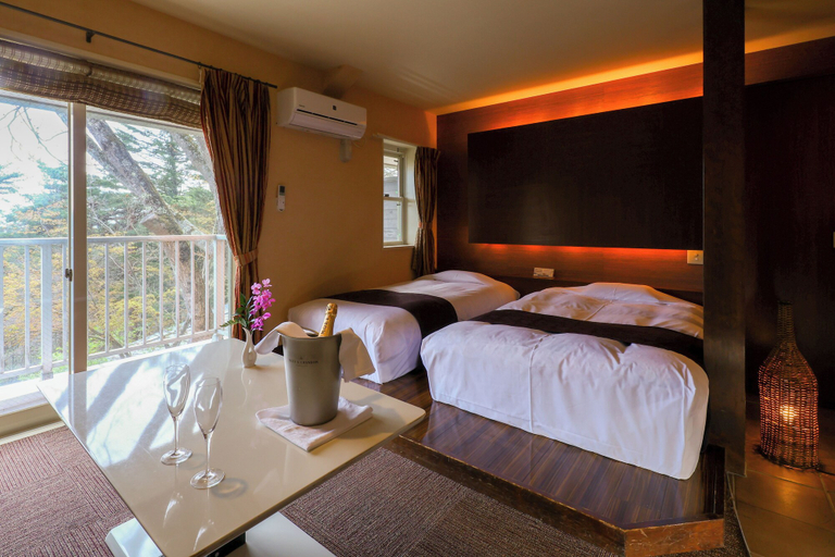 Bedroom 2, Hotel Soyokaze, Karuizawa