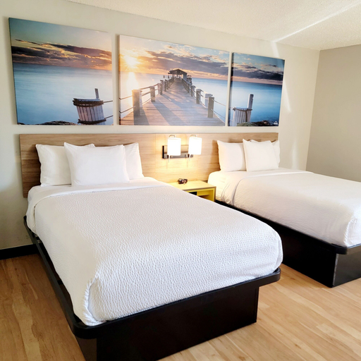 Bedroom 3, Days Inn by Wyndham Pleasant Prairie Kenosha, Kenosha