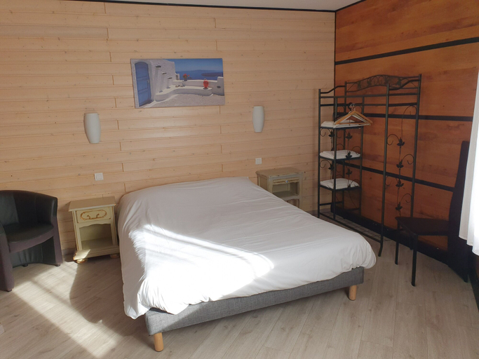 Bedroom 4, Eqynox Hôtel, Marne