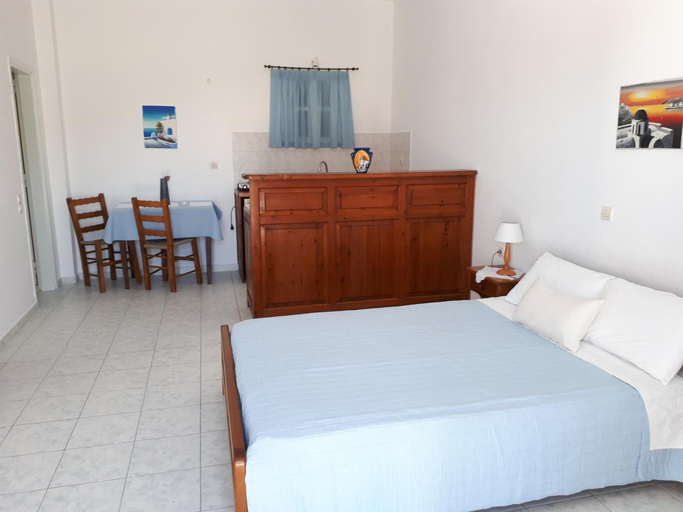 Bedroom 3, Paradisos Oia, South Aegean