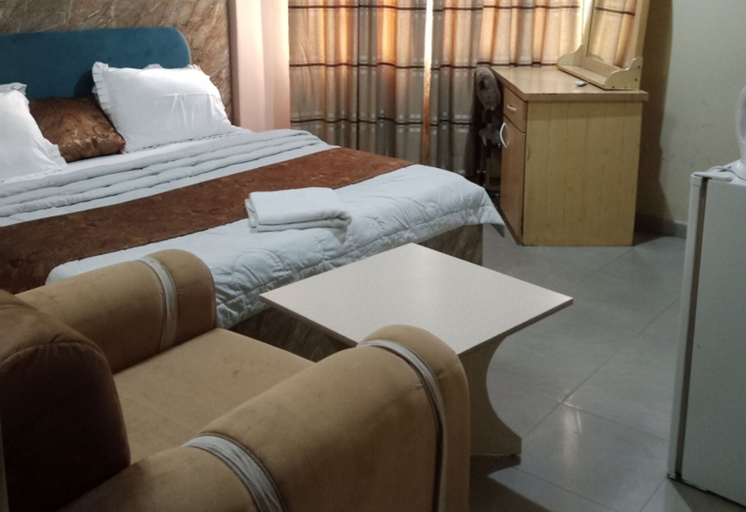 Bedroom 2, Emerald Hotel, Obio/Akp