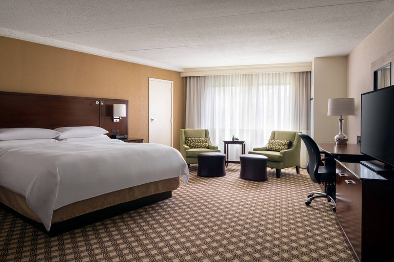Bedroom 4, Chicago Marriott Naperville, Dupage