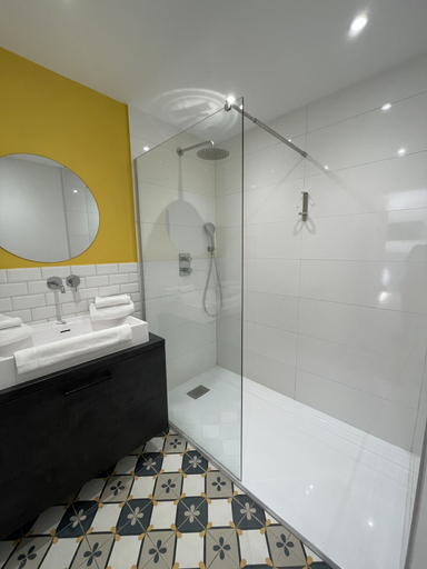 Bathroom 4, Les Mini-villas de Santa-giulia, Corse-du-Sud