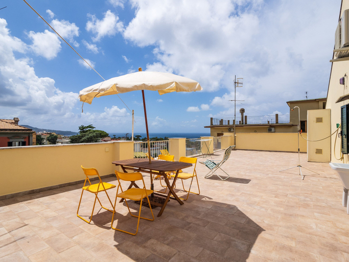 Terrace/patio, La nave del té, Napoli