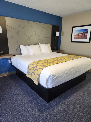 Bedroom 3, Baymont by Wyndham Davenport, Scott
