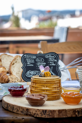 Food & Drinks 5, Villa Center, Grândola