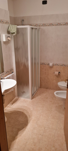 Bathroom 4, Hotel Primula, Sondrio