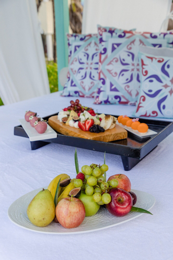 Food & Drinks 8