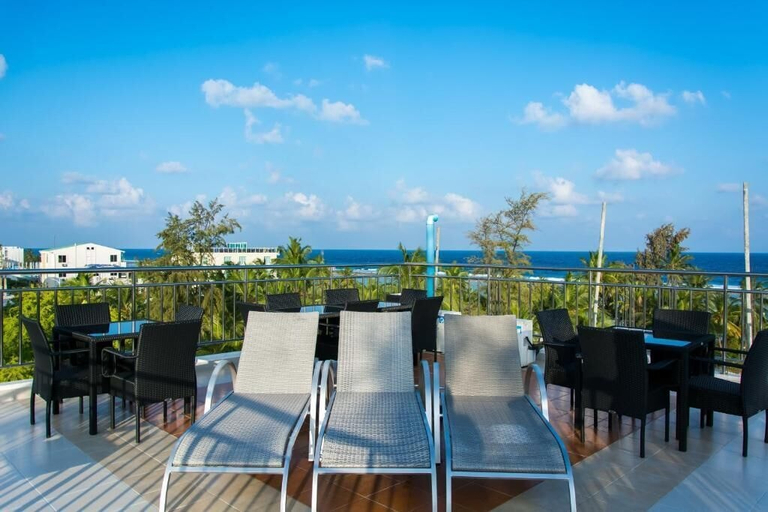 Food & Drinks 5, BEACH PALACE HOTEL, Malé
