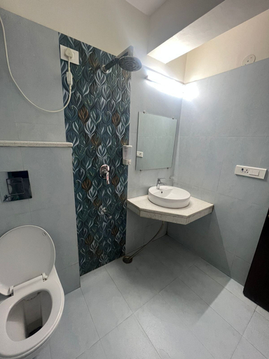 Bathroom 3, Laxmi Palace, Dehradun