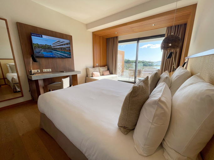 Bedroom 3, Golden Tulip Porto Vecchio, Corse-du-Sud