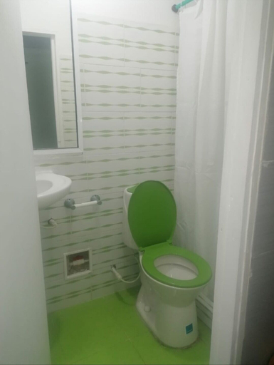 Bathroom, Downtown, San Andrés