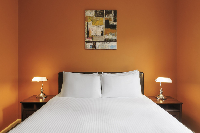 Bedroom 5, Hotel Blue & Cottages, Katoomba, Blue Mountains