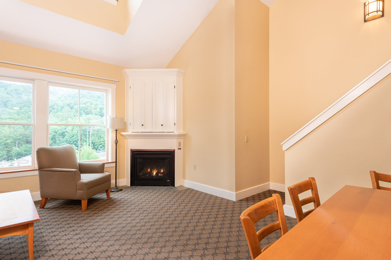 Dining Room 1