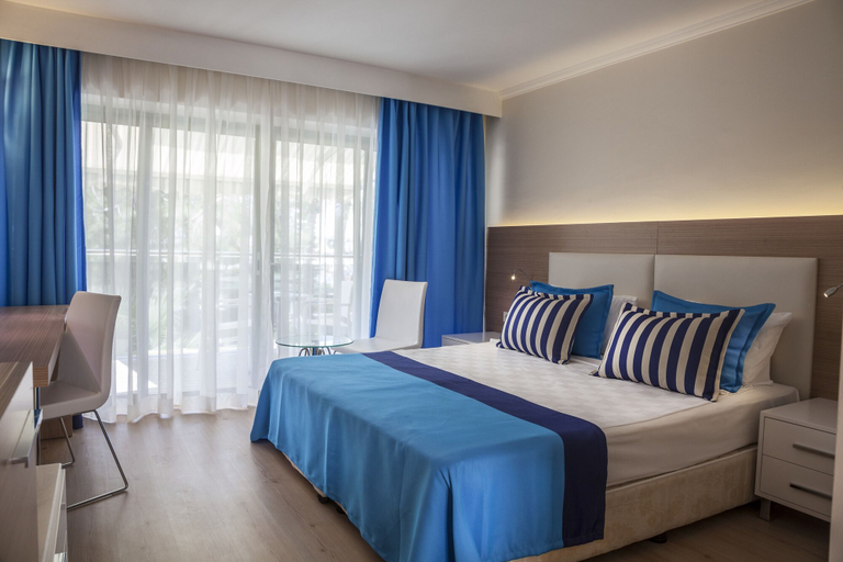 Bedroom 4, AQI Pegasos World - All inclusive, Manavgat