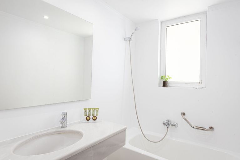 Bathroom 4, Acropolis Select Hotel, Attica