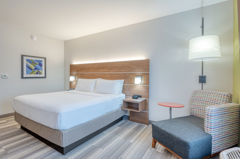 Bedroom 10