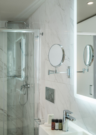 Bathroom 5, Urban Frame Acropolis, Attica