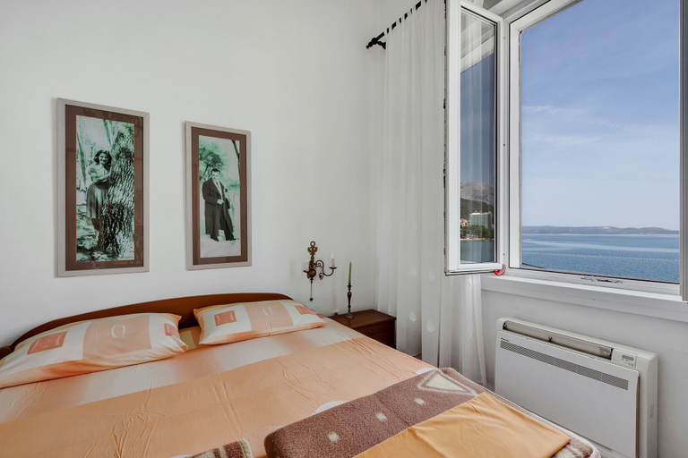 Bedroom 3, Beach rooms Riviera, Makarska