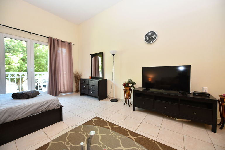Living area 4, MRH - Studio in Discovery Gardens, Dubai