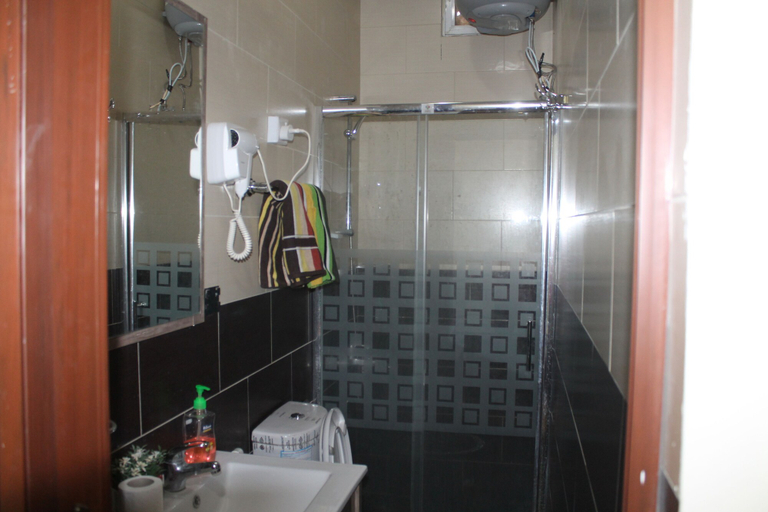 Bathroom 3, Relax House studio apartment, Aqaba