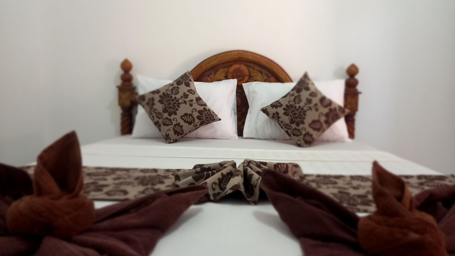 Bedroom 16