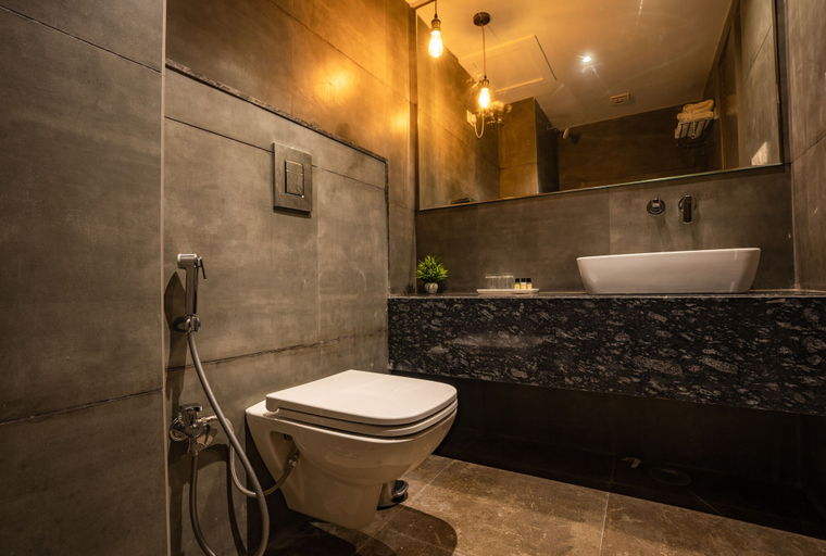 Bathroom 5, Lalit International By The Rameshwary, Ajmer