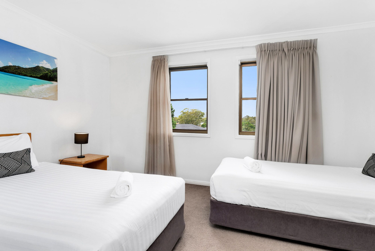Bedroom 3, Peninsula Nelson Bay Motel and Serviced Apartments, Port Stephens