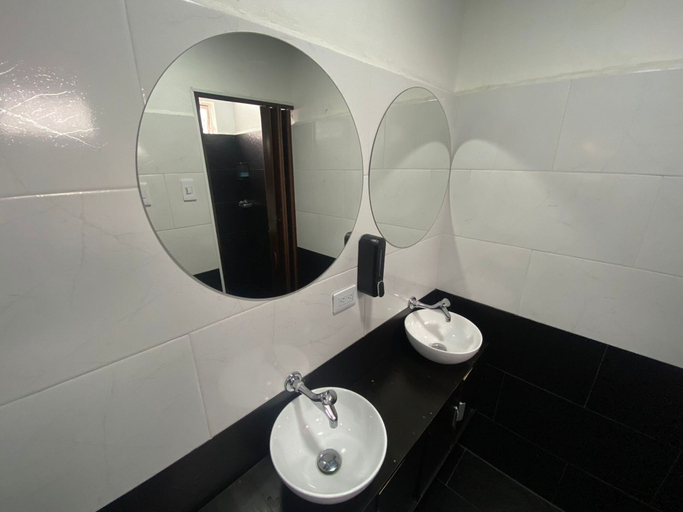 Bathroom 4, Hotel Hostal Caps Campin, Santafé de Bogotá
