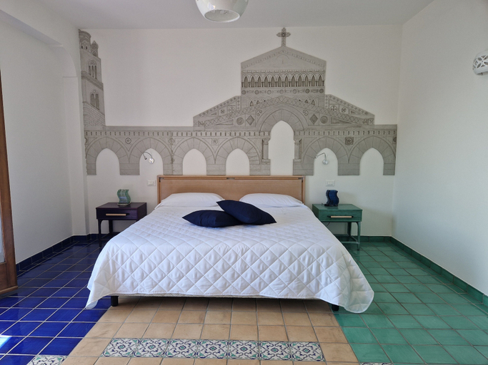 Bedroom 4, HOLIDAY double, Salerno
