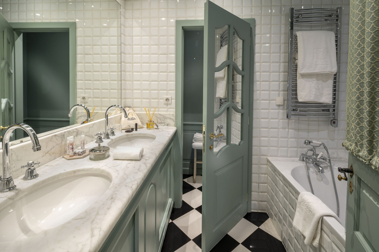 Bathroom 5, Villa Gallici Hôtel & Spa - Relais & Châteaux, Bouches-du-Rhône